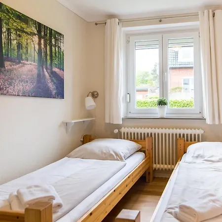 Seeblick - Gemuetliche 60qm - 50m Zum Naturstrand - Mit Terrasse Und Grossem Garten بيت للعطل