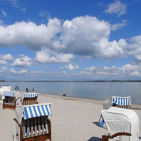 Seeblick - Gemuetliche 60qm - 50m Zum Naturstrand - Mit Terrasse Und Grossem Garten *