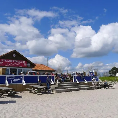 Seeblick - Gemuetliche 60qm - 50m Zum Naturstrand - Mit Terrasse Und Grossem Garten بيت للعطل