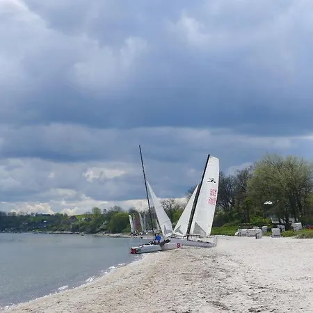 Seeblick - Gemuetliche 60qm - 50m Zum Naturstrand - Mit Terrasse Und Grossem Garten