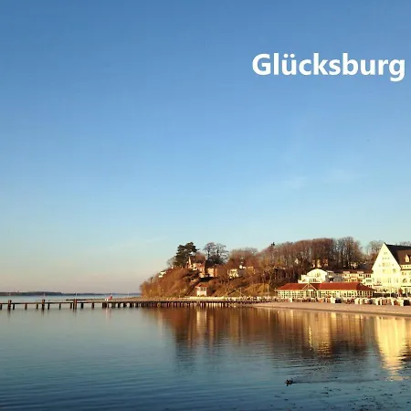 Seeblick - Gemuetliche 60qm - 50m Zum Naturstrand - Mit Terrasse Und Grossem Garten بيت للعطل *