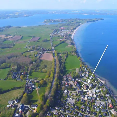 Seeblick - Gemuetliche 60qm - 50m Zum Naturstrand - Mit Terrasse Und Grossem Garten Nyaraló *